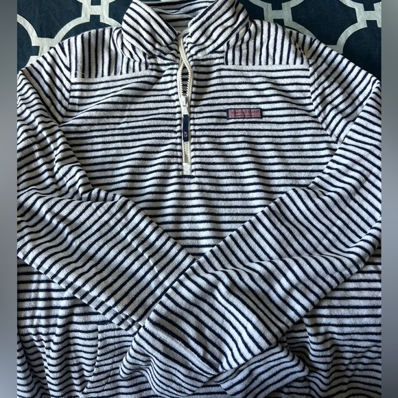 NEW vineyard vines pullover - Picture 2 of 4